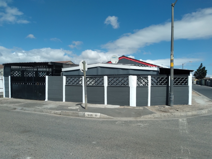 2 Bedroom Property for Sale in Valhalla Park Western Cape